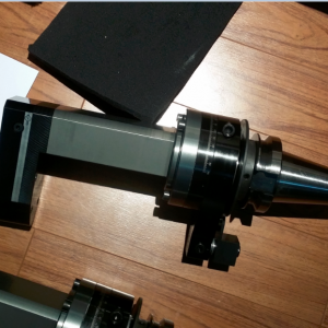 西鈦珂為某汽車(chē)零部件制造商制造的制動(dòng)鉗體加工角度頭順利安裝調(diào)試 ... ... ... ... . ...